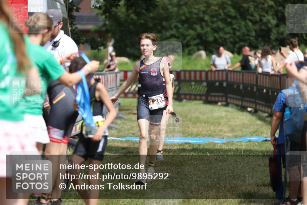 21.06.2026 - 29. Vierlanden-Triathlon Andreas Tolksdorf http://msf.ph/oto/9895292 21.06.2026 15:15:23 Ziel 1236, 1269, 1294, 1309, 1236, 1269, 1294, 1309 meine-sportfotos.de