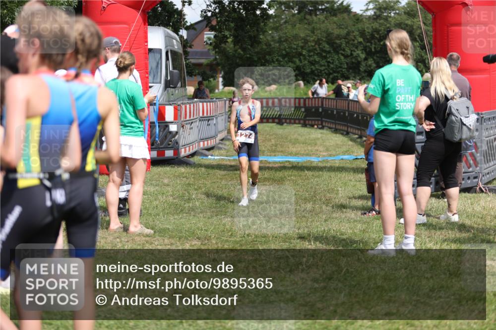 21.06.2026 - 29. Vierlanden-Triathlon Andreas Tolksdorf http://msf.ph/oto/9895365 21.06.2026 15:15:56 Ziel 1274, 1339, 1347, 1274, 1339, 1347 meine-sportfotos.de