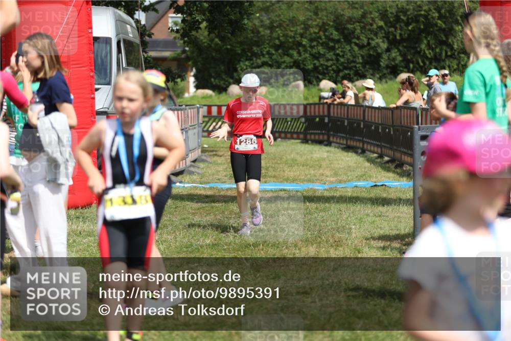 21.06.2026 - 29. Vierlanden-Triathlon Andreas Tolksdorf http://msf.ph/oto/9895391 21.06.2026 15:16:49 Ziel 1286, 1286 meine-sportfotos.de