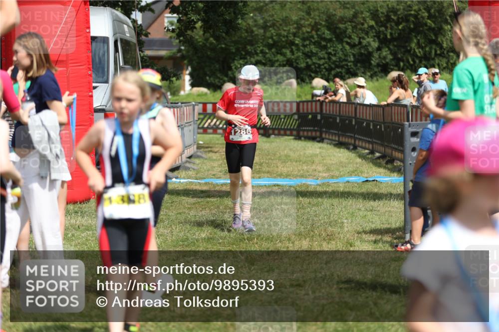 21.06.2026 - 29. Vierlanden-Triathlon Andreas Tolksdorf http://msf.ph/oto/9895393 21.06.2026 15:16:49 Ziel 1286, 1286 meine-sportfotos.de