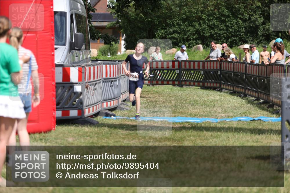 21.06.2026 - 29. Vierlanden-Triathlon Andreas Tolksdorf http://msf.ph/oto/9895404 21.06.2026 15:17:24 Ziel 1241, 1316, 1241, 1316 meine-sportfotos.de