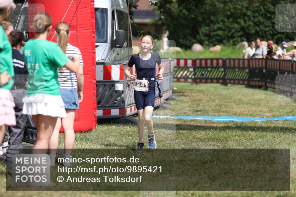 21.06.2026 - 29. Vierlanden-Triathlon Andreas Tolksdorf http://msf.ph/oto/9895421 21.06.2026 15:17:25 Ziel 1241, 1316, 1241, 1316 meine-sportfotos.de