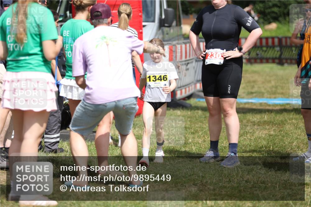 21.06.2026 - 29. Vierlanden-Triathlon Andreas Tolksdorf http://msf.ph/oto/9895449 21.06.2026 15:17:55 Ziel 1238, 1242, 1277, 1279, 1346, 1238, 1242, 1277, 1279, 1346 meine-sportfotos.de
