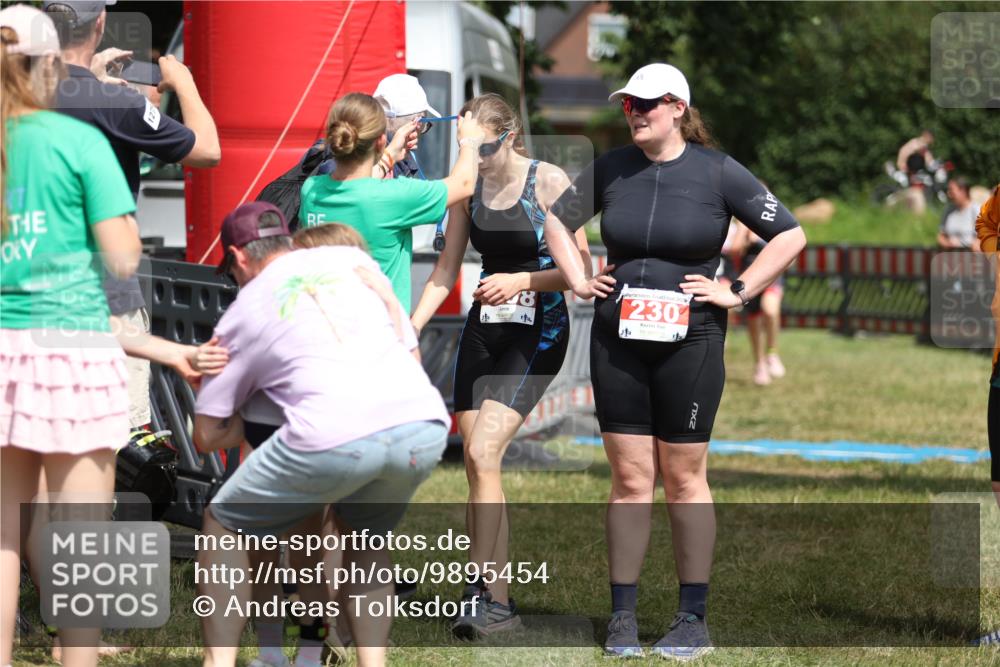 21.06.2026 - 29. Vierlanden-Triathlon Andreas Tolksdorf http://msf.ph/oto/9895454 21.06.2026 15:17:58 Ziel 1238, 1242, 1277, 1279, 1346, 1238, 1242, 1277, 1279, 1346 meine-sportfotos.de