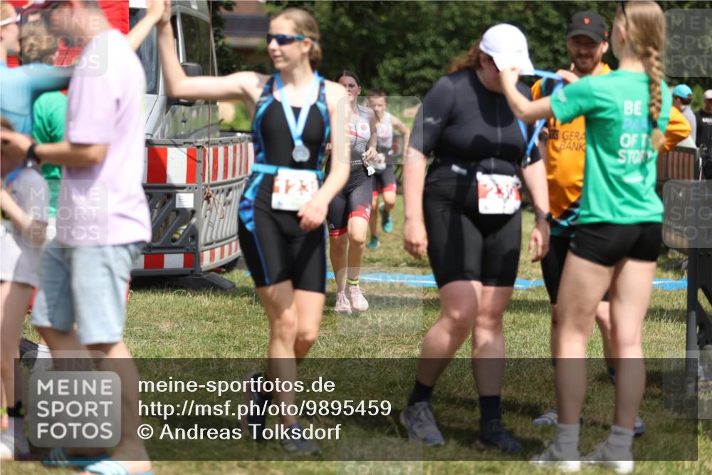 21.06.2026 - 29. Vierlanden-Triathlon Andreas Tolksdorf http://msf.ph/oto/9895459 21.06.2026 15:18:01 Ziel 1238, 1242, 1277, 1279, 1238, 1242, 1277, 1279 meine-sportfotos.de