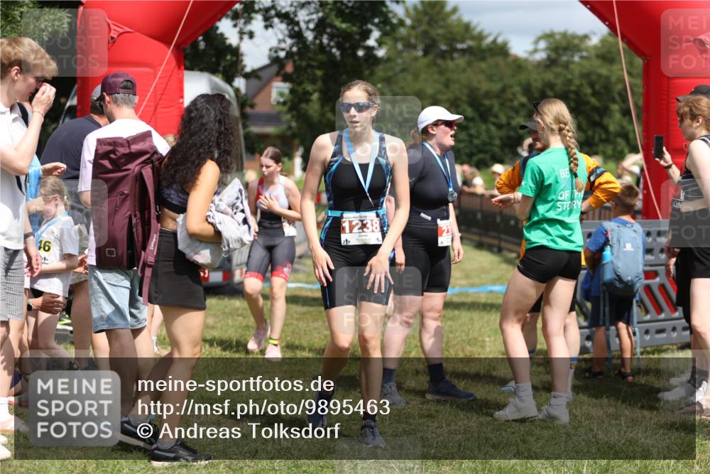 21.06.2026 - 29. Vierlanden-Triathlon Andreas Tolksdorf http://msf.ph/oto/9895463 21.06.2026 15:18:03 Ziel 1242, 1243, 1277, 1279, 1242, 1243, 1277, 1279 meine-sportfotos.de