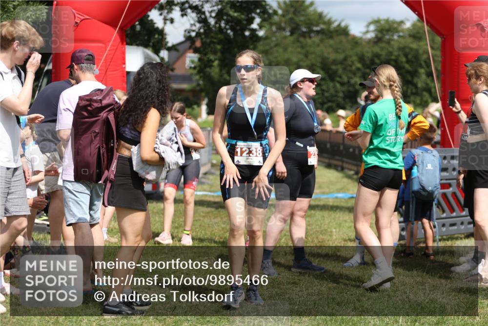 21.06.2026 - 29. Vierlanden-Triathlon Andreas Tolksdorf http://msf.ph/oto/9895466 21.06.2026 15:18:03 Ziel 1242, 1243, 1277, 1279, 1242, 1243, 1277, 1279 meine-sportfotos.de