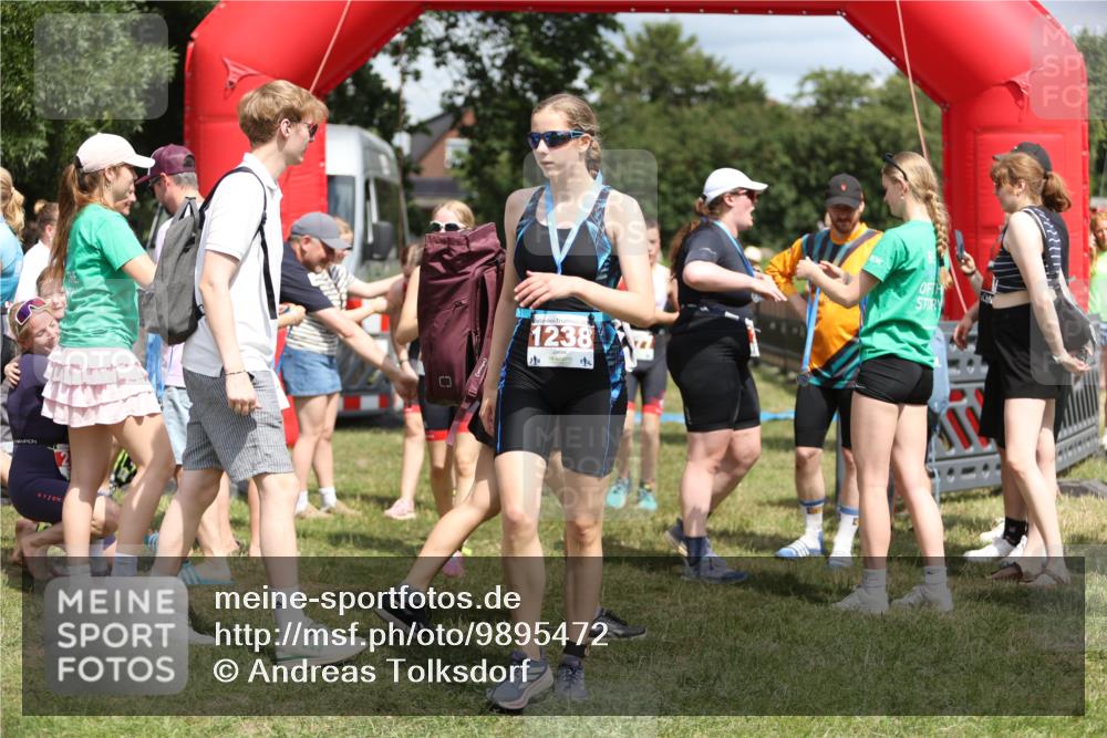 21.06.2026 - 29. Vierlanden-Triathlon Andreas Tolksdorf http://msf.ph/oto/9895472 21.06.2026 15:18:04 Ziel 1242, 1243, 1277, 1279, 1242, 1243, 1277, 1279 meine-sportfotos.de