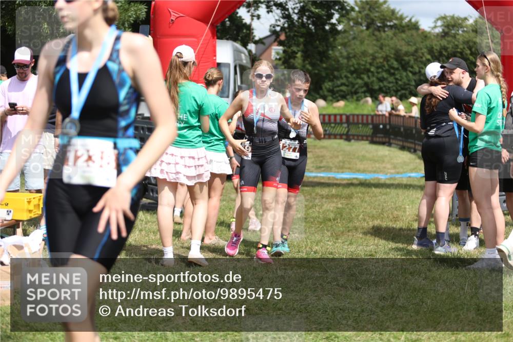 21.06.2026 - 29. Vierlanden-Triathlon Andreas Tolksdorf http://msf.ph/oto/9895475 21.06.2026 15:18:07 Ziel 1242, 1243, 1277, 1279, 1242, 1243, 1277, 1279 meine-sportfotos.de