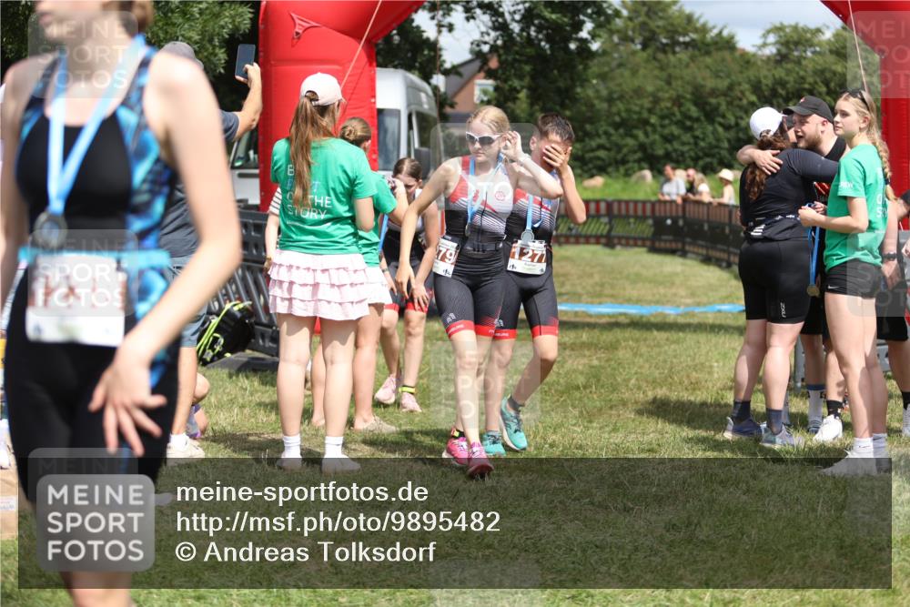 21.06.2026 - 29. Vierlanden-Triathlon Andreas Tolksdorf http://msf.ph/oto/9895482 21.06.2026 15:18:07 Ziel 1242, 1243, 1277, 1279, 1242, 1243, 1277, 1279 meine-sportfotos.de