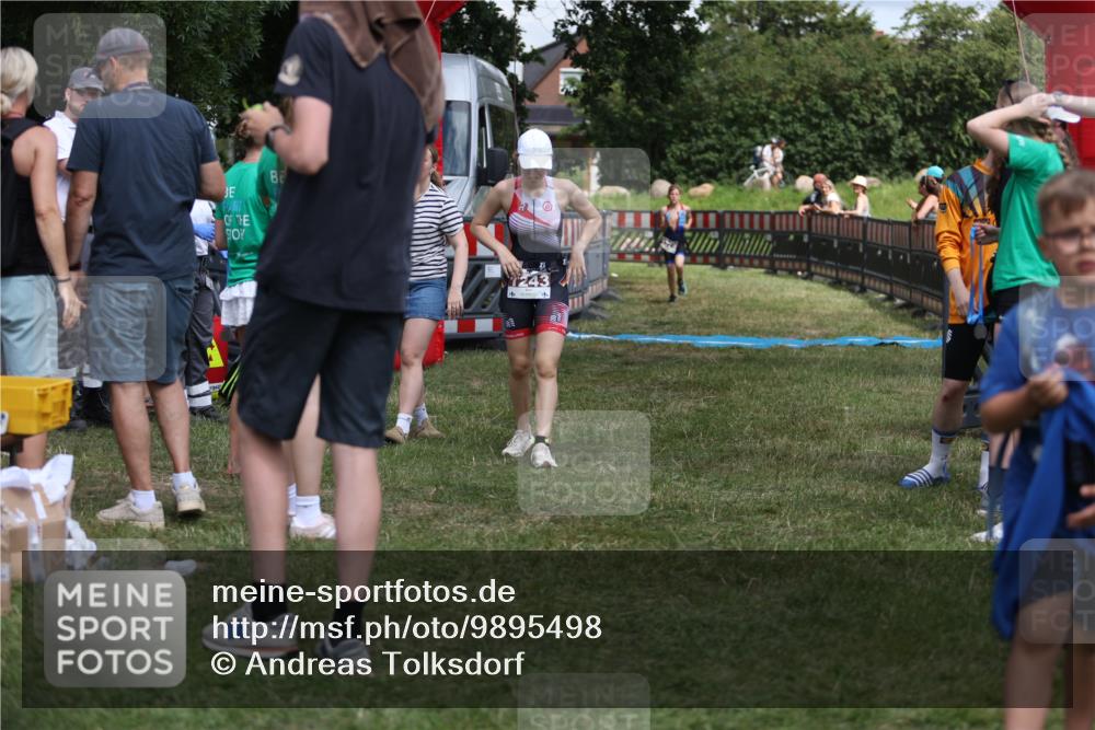 21.06.2026 - 29. Vierlanden-Triathlon Andreas Tolksdorf http://msf.ph/oto/9895498 21.06.2026 15:18:16 Ziel 1243, 1278, 1243, 1278 meine-sportfotos.de