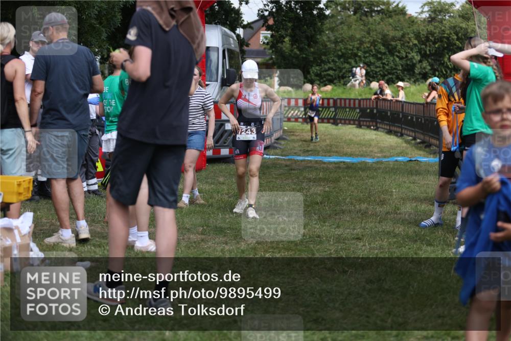 21.06.2026 - 29. Vierlanden-Triathlon Andreas Tolksdorf http://msf.ph/oto/9895499 21.06.2026 15:18:16 Ziel 1243, 1278, 1243, 1278 meine-sportfotos.de