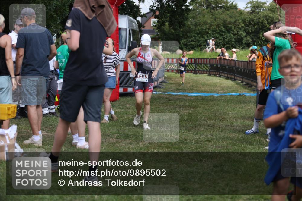 21.06.2026 - 29. Vierlanden-Triathlon Andreas Tolksdorf http://msf.ph/oto/9895502 21.06.2026 15:18:16 Ziel 1243, 1278, 1243, 1278 meine-sportfotos.de