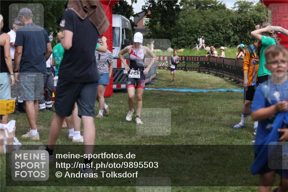 21.06.2026 - 29. Vierlanden-Triathlon Andreas Tolksdorf http://msf.ph/oto/9895503 21.06.2026 15:18:16 Ziel 1243, 1278, 1243, 1278 meine-sportfotos.de