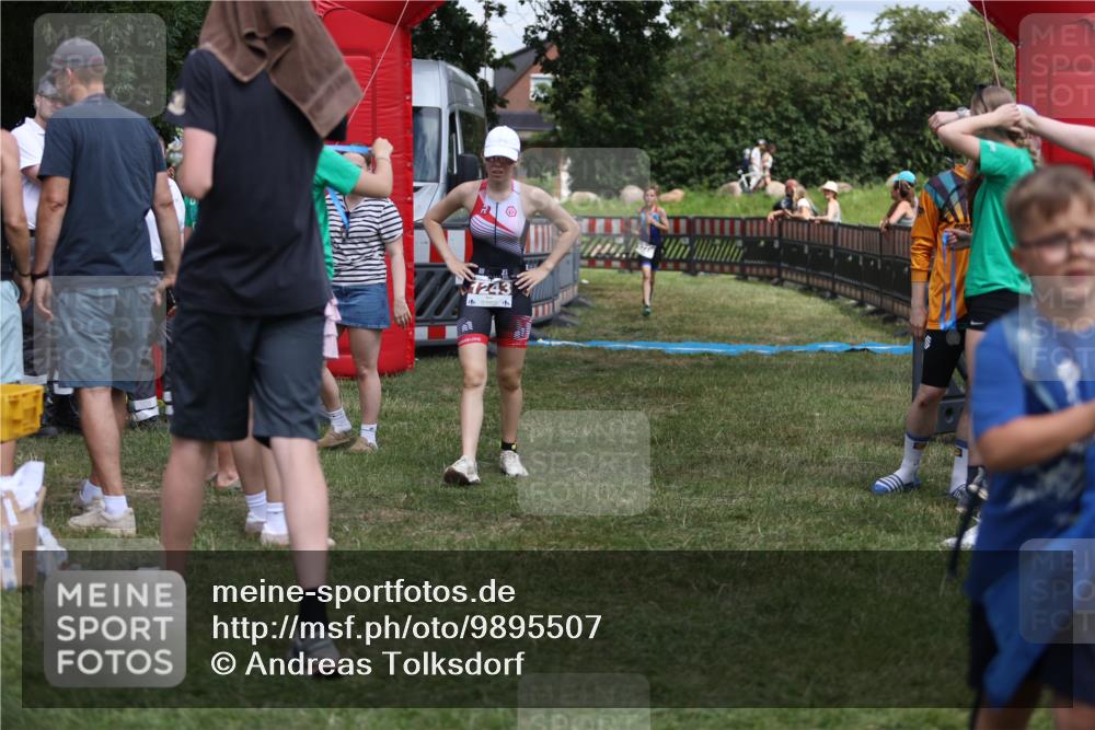 21.06.2026 - 29. Vierlanden-Triathlon Andreas Tolksdorf http://msf.ph/oto/9895507 21.06.2026 15:18:16 Ziel 1243, 1278, 1243, 1278 meine-sportfotos.de