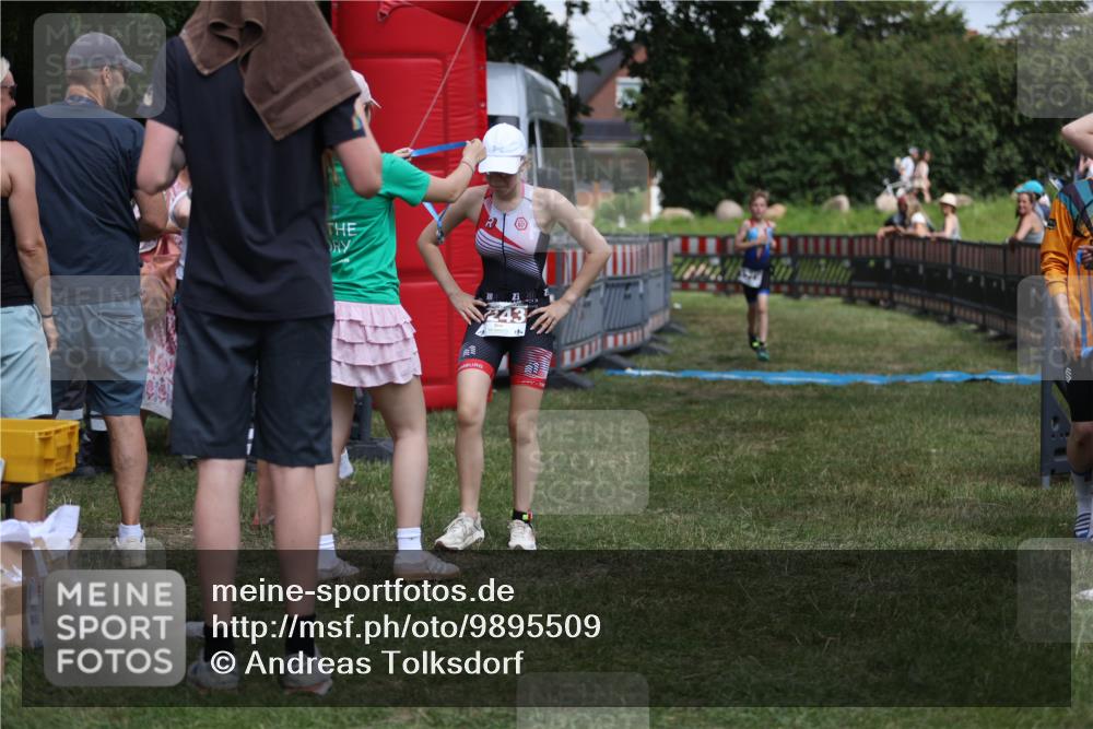 21.06.2026 - 29. Vierlanden-Triathlon Andreas Tolksdorf http://msf.ph/oto/9895509 21.06.2026 15:18:17 Ziel 1243, 1278, 1243, 1278 meine-sportfotos.de
