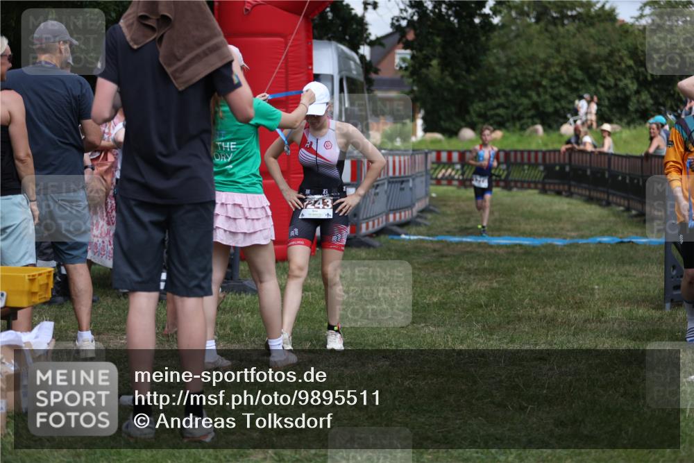 21.06.2026 - 29. Vierlanden-Triathlon Andreas Tolksdorf http://msf.ph/oto/9895511 21.06.2026 15:18:17 Ziel 1243, 1278, 1243, 1278 meine-sportfotos.de