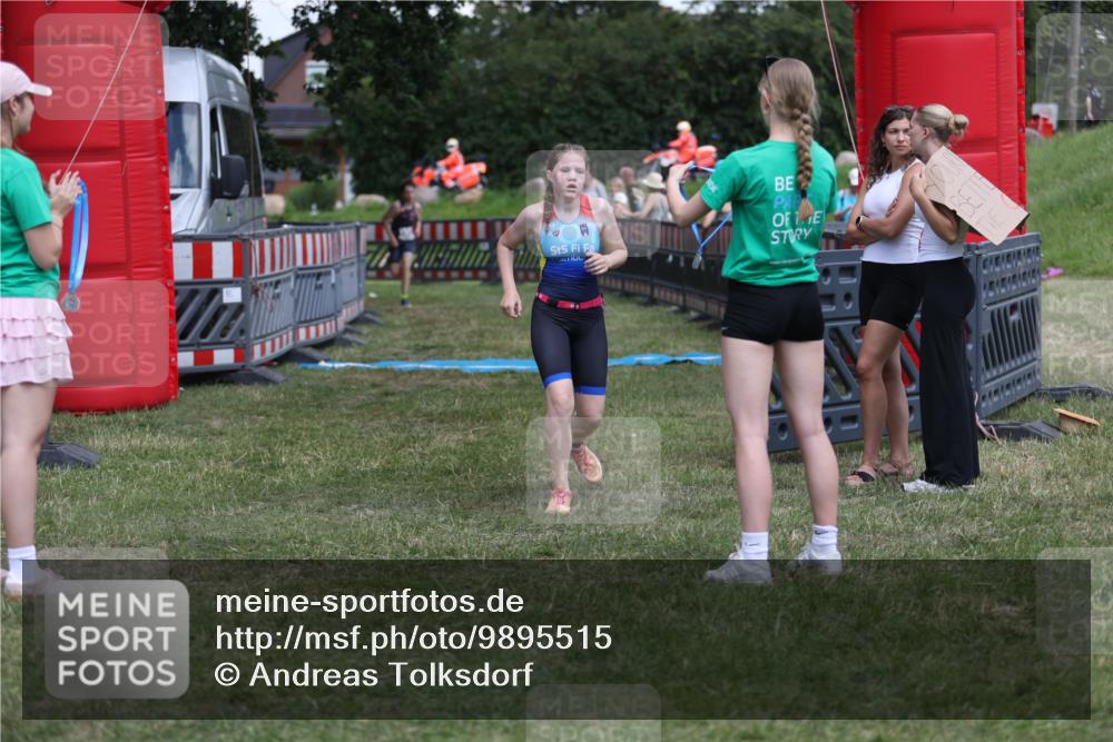 21.06.2026 - 29. Vierlanden-Triathlon Andreas Tolksdorf http://msf.ph/oto/9895515 21.06.2026 15:19:04 Ziel 1259, 1292, 1259, 1292 meine-sportfotos.de