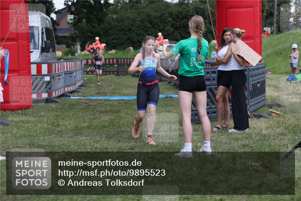 21.06.2026 - 29. Vierlanden-Triathlon Andreas Tolksdorf http://msf.ph/oto/9895523 21.06.2026 15:19:04 Ziel 1259, 1292, 1259, 1292 meine-sportfotos.de