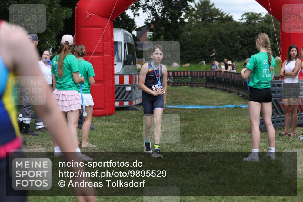 21.06.2026 - 29. Vierlanden-Triathlon Andreas Tolksdorf http://msf.ph/oto/9895529 21.06.2026 15:19:13 Ziel 1237, 1270, 1292, 1237, 1270, 1292 meine-sportfotos.de
