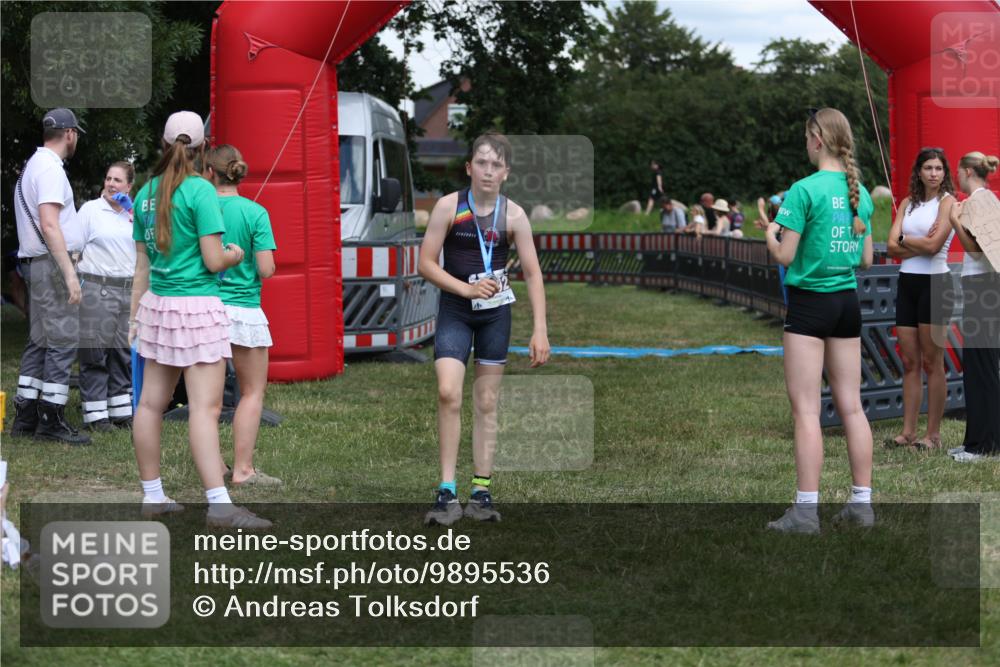 21.06.2026 - 29. Vierlanden-Triathlon Andreas Tolksdorf http://msf.ph/oto/9895536 21.06.2026 15:19:13 Ziel 1237, 1270, 1292, 1237, 1270, 1292 meine-sportfotos.de