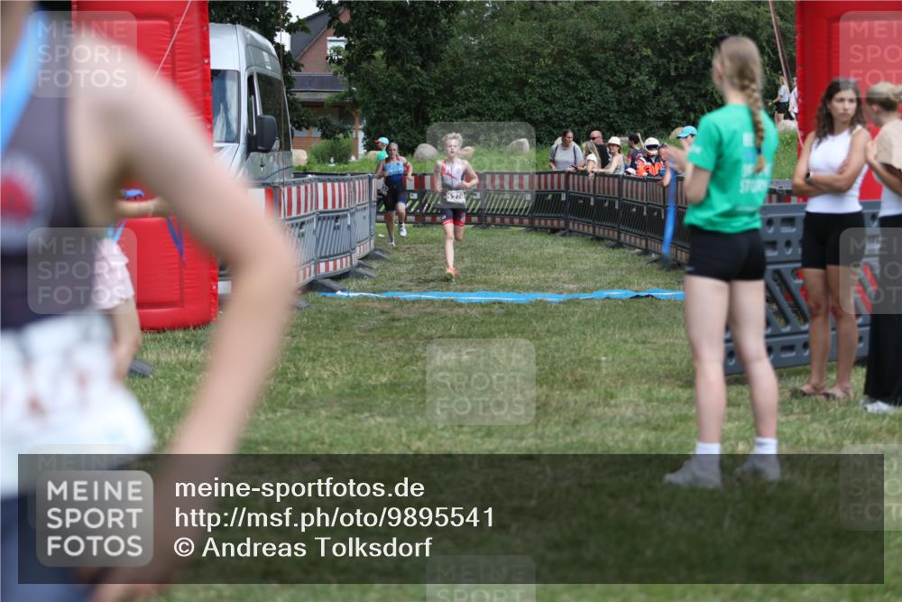 21.06.2026 - 29. Vierlanden-Triathlon Andreas Tolksdorf http://msf.ph/oto/9895541 21.06.2026 15:19:18 Ziel 1237, 1270, 1237, 1270 meine-sportfotos.de