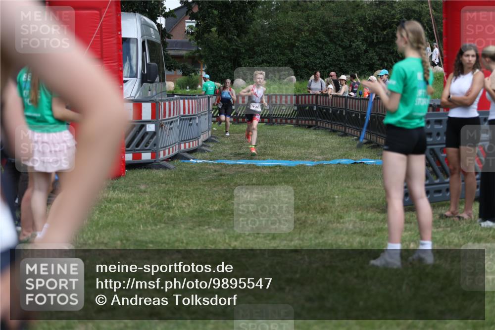21.06.2026 - 29. Vierlanden-Triathlon Andreas Tolksdorf http://msf.ph/oto/9895547 21.06.2026 15:19:19 Ziel 1237, 1270, 1237, 1270 meine-sportfotos.de