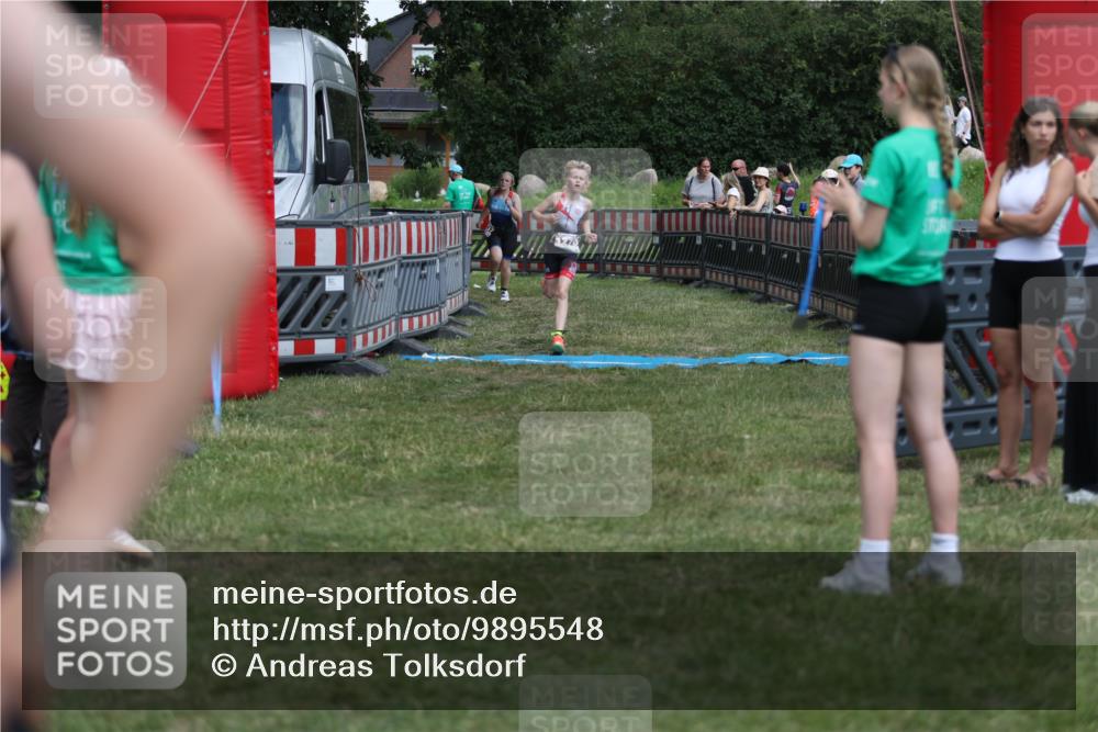 21.06.2026 - 29. Vierlanden-Triathlon Andreas Tolksdorf http://msf.ph/oto/9895548 21.06.2026 15:19:19 Ziel 1237, 1270, 1237, 1270 meine-sportfotos.de