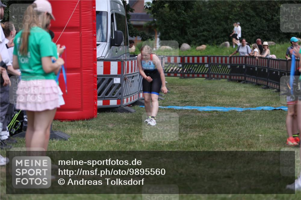 21.06.2026 - 29. Vierlanden-Triathlon Andreas Tolksdorf http://msf.ph/oto/9895560 21.06.2026 15:19:24 Ziel 1237, 1270, 1237, 1270 meine-sportfotos.de