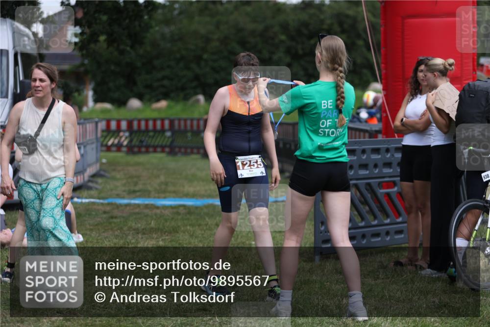 21.06.2026 - 29. Vierlanden-Triathlon Andreas Tolksdorf http://msf.ph/oto/9895567 21.06.2026 15:19:49 Ziel 1255, 1255 meine-sportfotos.de