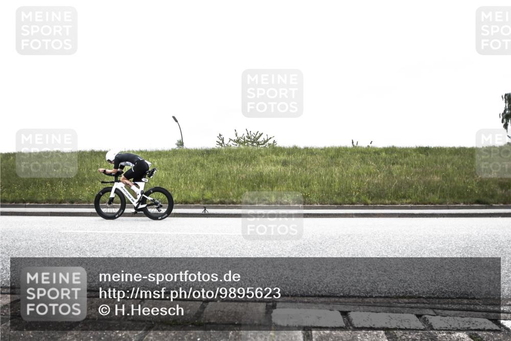 21.06.2026 - 29. Vierlanden-Triathlon H.Heesch http://msf.ph/oto/9895623 21.06.2026 09:47:16 Radfahren 148, 291 meine-sportfotos.de