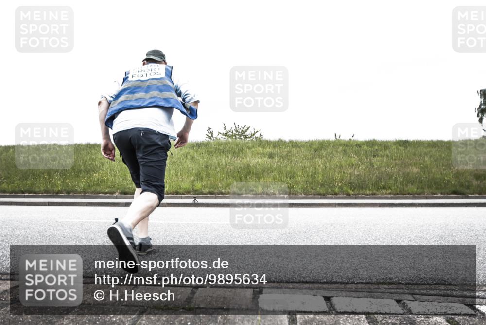 21.06.2026 - 29. Vierlanden-Triathlon H.Heesch http://msf.ph/oto/9895634 21.06.2026 09:47:24 Radfahren  meine-sportfotos.de