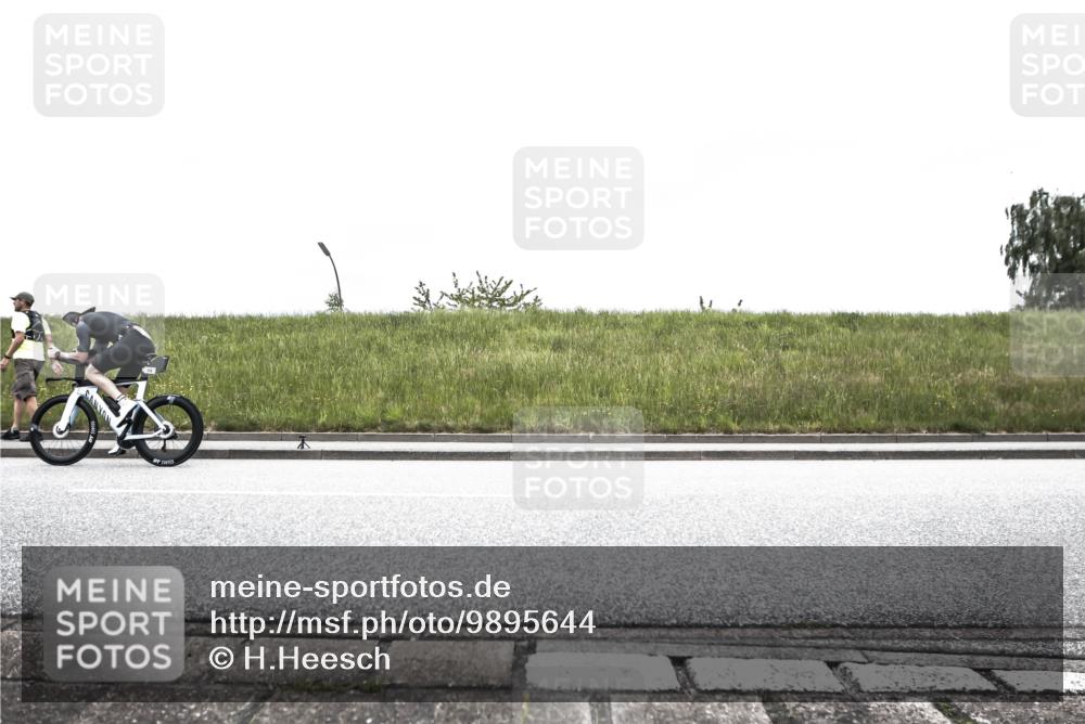 21.06.2026 - 29. Vierlanden-Triathlon H.Heesch http://msf.ph/oto/9895644 21.06.2026 09:48:41 Radfahren 12, 14, 36, 267 meine-sportfotos.de