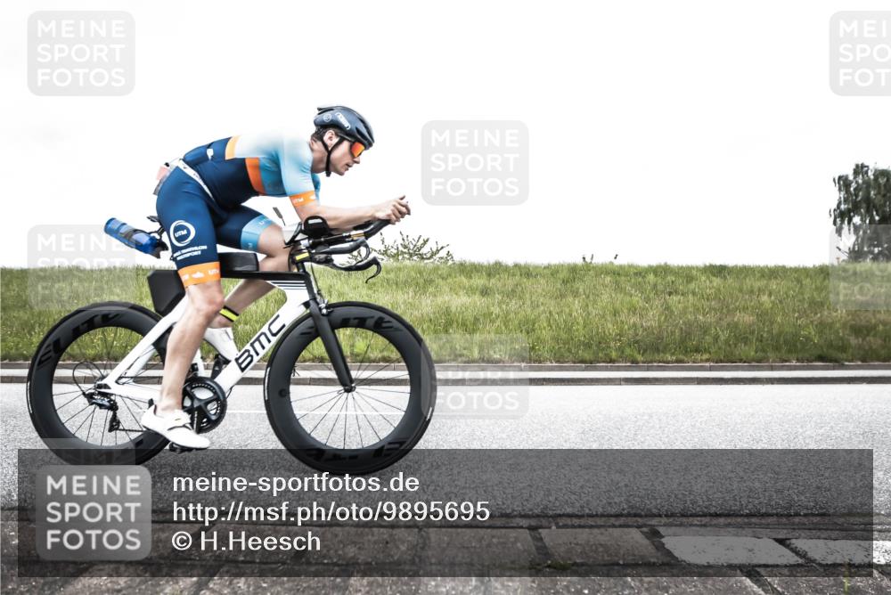 21.06.2026 - 29. Vierlanden-Triathlon H.Heesch http://msf.ph/oto/9895695 21.06.2026 10:01:18 Radfahren 43, 108, 300, 378, 382 meine-sportfotos.de