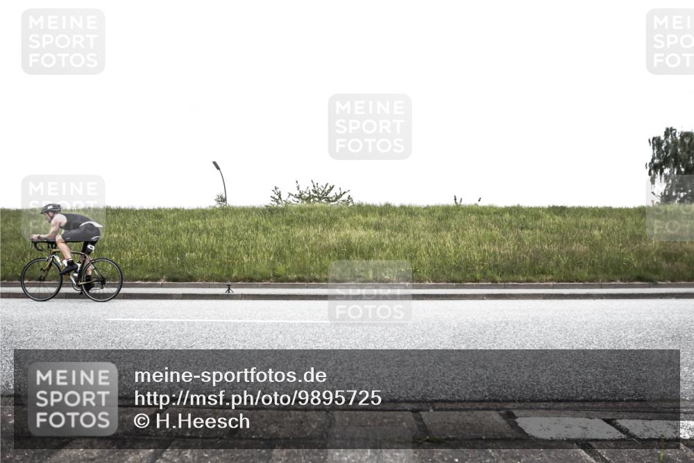 21.06.2026 - 29. Vierlanden-Triathlon H.Heesch http://msf.ph/oto/9895725 21.06.2026 10:14:27 Radfahren 5, 94, 204, 241 meine-sportfotos.de