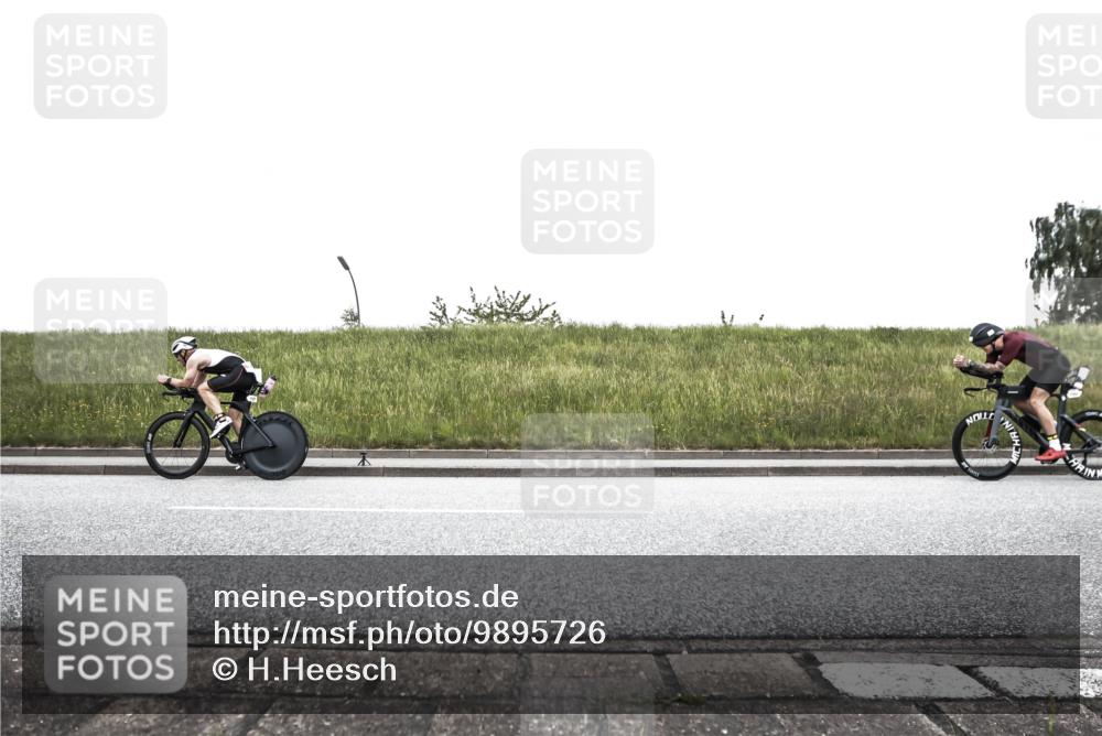 21.06.2026 - 29. Vierlanden-Triathlon H.Heesch http://msf.ph/oto/9895726 21.06.2026 10:15:34 Radfahren 49, 98, 127, 172, 193, 240, 1354 meine-sportfotos.de