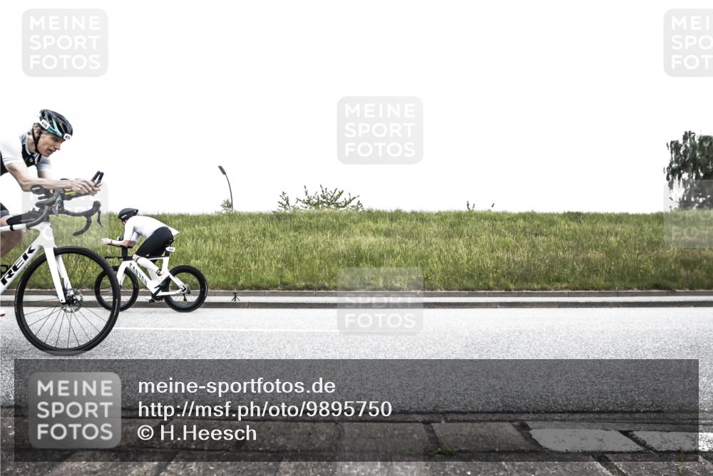 21.06.2026 - 29. Vierlanden-Triathlon H.Heesch http://msf.ph/oto/9895750 21.06.2026 10:19:07 Radfahren 24, 45, 164, 261, 283, 418, 470 meine-sportfotos.de