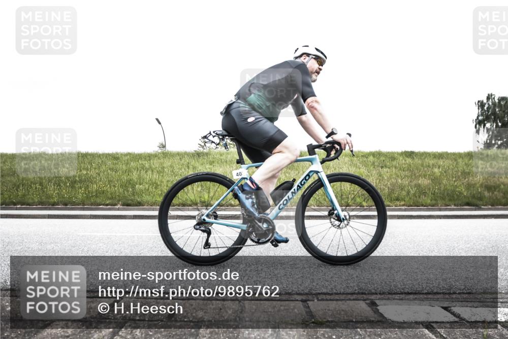 21.06.2026 - 29. Vierlanden-Triathlon H.Heesch http://msf.ph/oto/9895762 21.06.2026 10:19:39 Radfahren 403, 455 meine-sportfotos.de