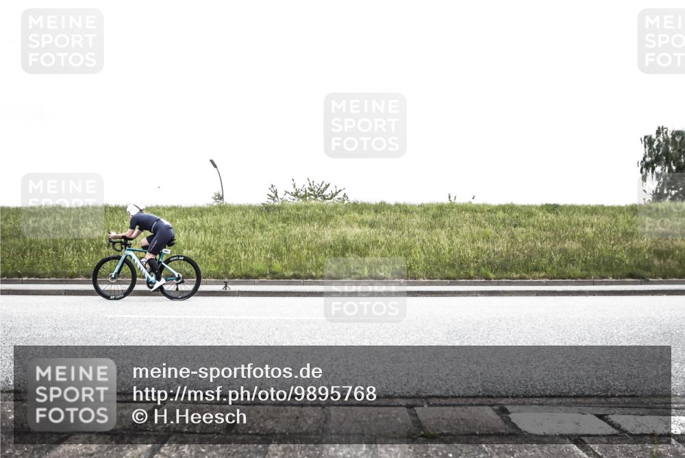 21.06.2026 - 29. Vierlanden-Triathlon H.Heesch http://msf.ph/oto/9895768 21.06.2026 10:20:00 Radfahren 69, 79, 146, 163, 268, 432 meine-sportfotos.de