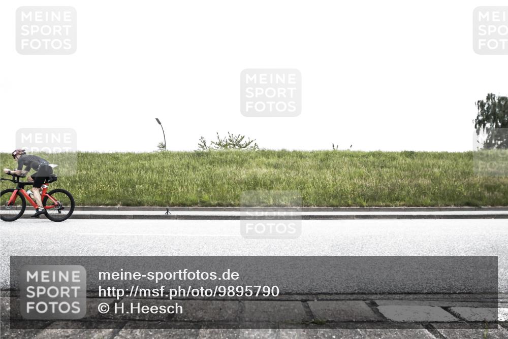 21.06.2026 - 29. Vierlanden-Triathlon H.Heesch http://msf.ph/oto/9895790 21.06.2026 10:21:35 Radfahren 14, 192, 205, 284 meine-sportfotos.de