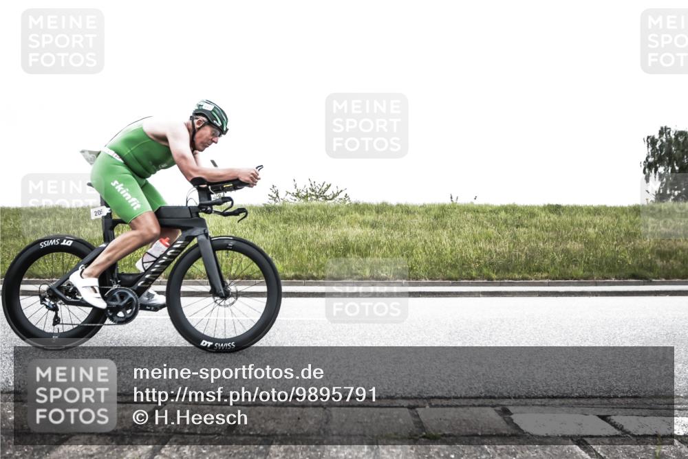 21.06.2026 - 29. Vierlanden-Triathlon H.Heesch http://msf.ph/oto/9895791 21.06.2026 10:21:39 Radfahren 14, 205 meine-sportfotos.de