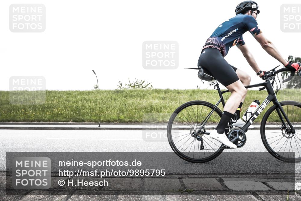 21.06.2026 - 29. Vierlanden-Triathlon H.Heesch http://msf.ph/oto/9895795 21.06.2026 10:21:55 Radfahren 37, 115, 213, 427, 438, 478, 549 meine-sportfotos.de