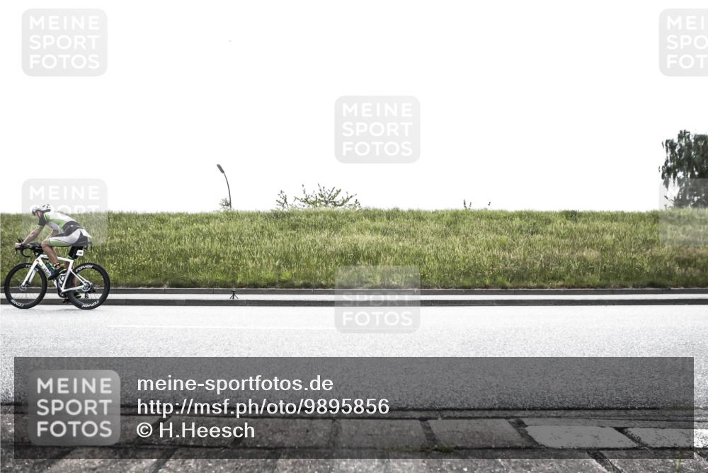 21.06.2026 - 29. Vierlanden-Triathlon H.Heesch http://msf.ph/oto/9895856 21.06.2026 10:49:09 Radfahren 163, 198, 231, 442, 458 meine-sportfotos.de