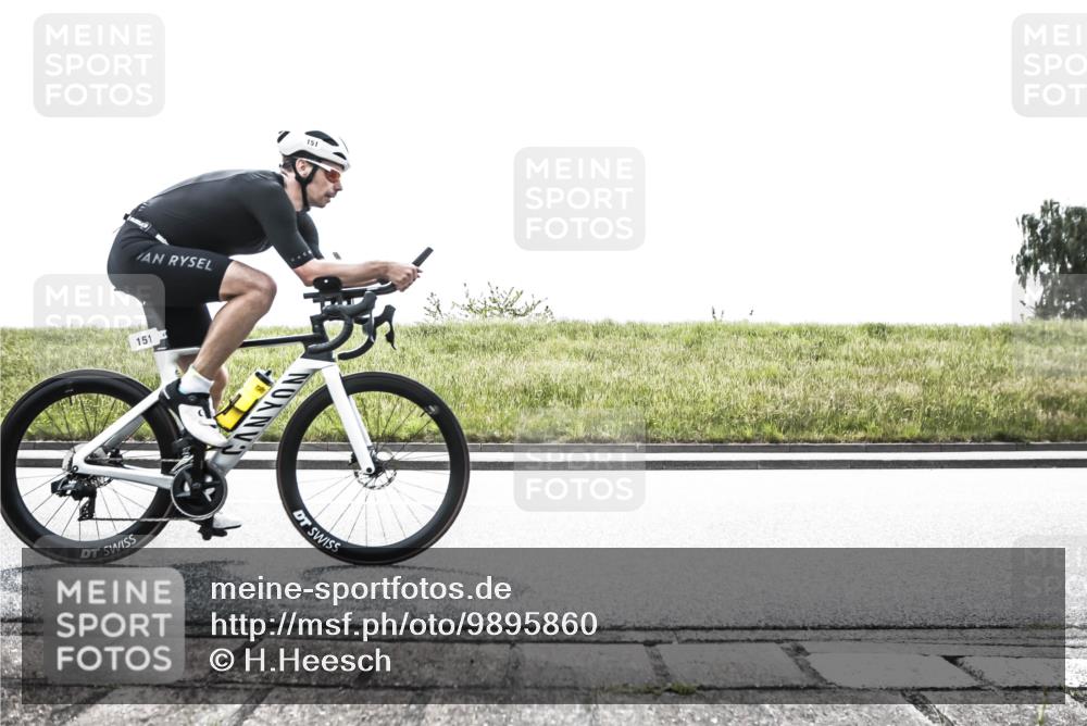 21.06.2026 - 29. Vierlanden-Triathlon H.Heesch http://msf.ph/oto/9895860 21.06.2026 10:49:38 Radfahren 151, 241, 289, 1356 meine-sportfotos.de