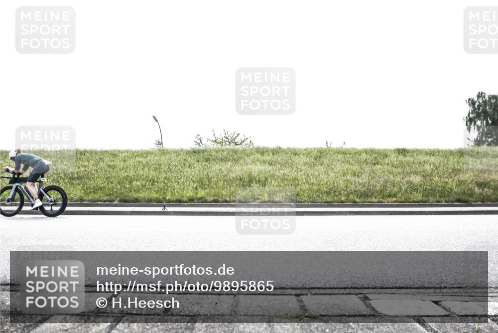21.06.2026 - 29. Vierlanden-Triathlon H.Heesch http://msf.ph/oto/9895865 21.06.2026 10:49:51 Radfahren 76, 107, 140, 180, 184, 277, 330 meine-sportfotos.de