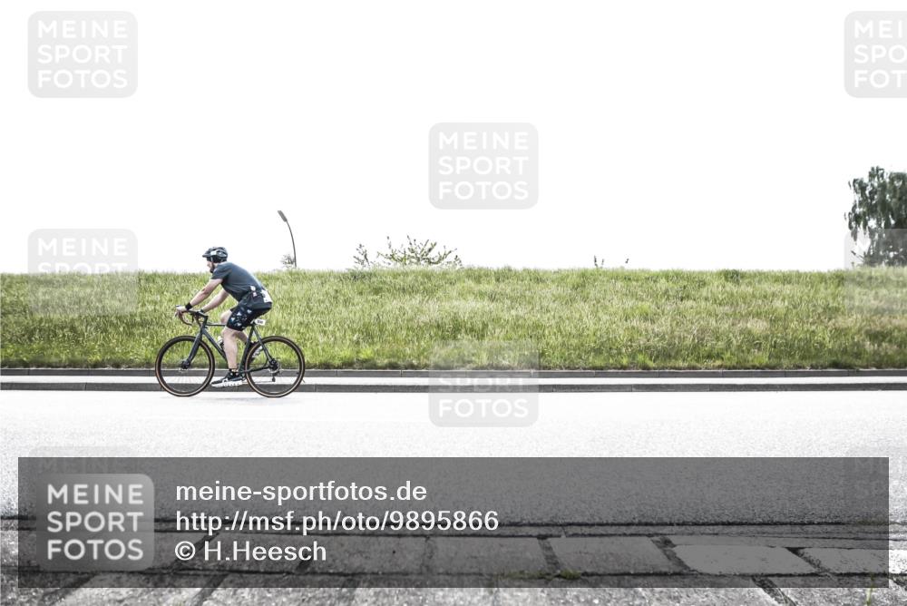 21.06.2026 - 29. Vierlanden-Triathlon H.Heesch http://msf.ph/oto/9895866 21.06.2026 10:49:56 Radfahren 69, 76, 77, 107, 148, 184 meine-sportfotos.de