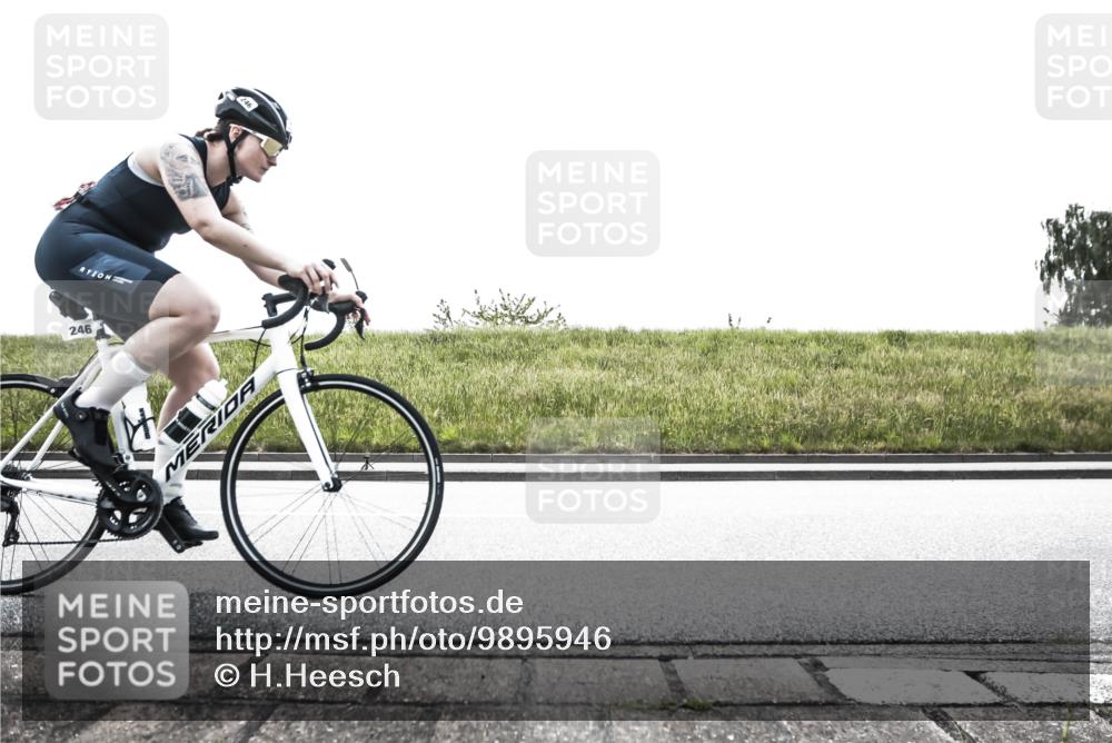 21.06.2026 - 29. Vierlanden-Triathlon H.Heesch http://msf.ph/oto/9895946 21.06.2026 10:54:15 Radfahren 116, 246, 540, 614, 624 meine-sportfotos.de