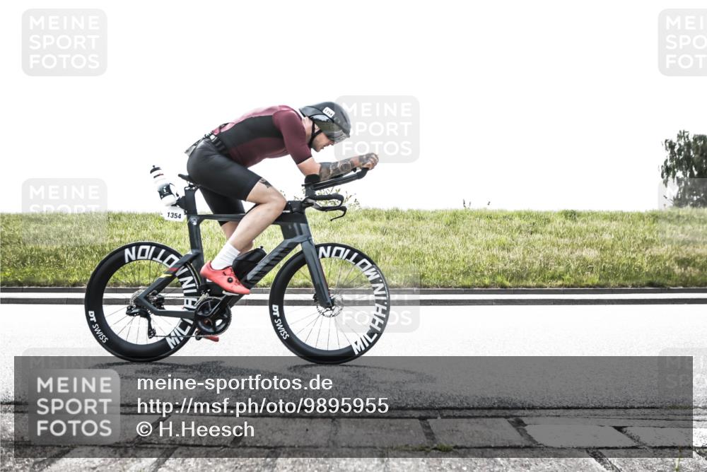 21.06.2026 - 29. Vierlanden-Triathlon H.Heesch http://msf.ph/oto/9895955 21.06.2026 10:56:31 Radfahren 530, 1354 meine-sportfotos.de