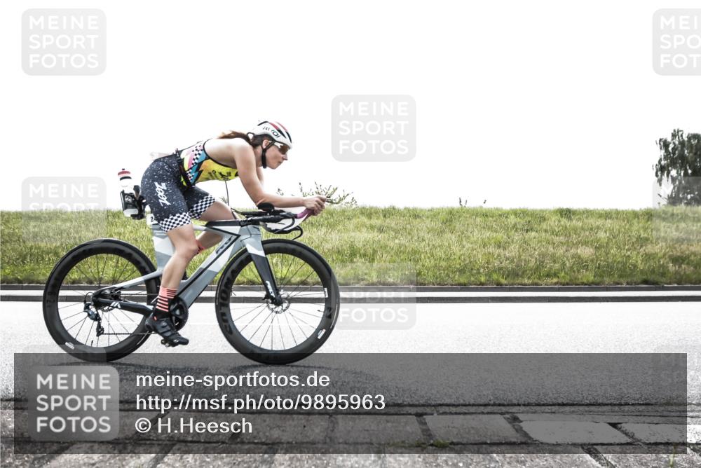 21.06.2026 - 29. Vierlanden-Triathlon H.Heesch http://msf.ph/oto/9895963 21.06.2026 10:58:22 Radfahren 136, 140, 163, 241, 543, 563, 606, 1355 meine-sportfotos.de