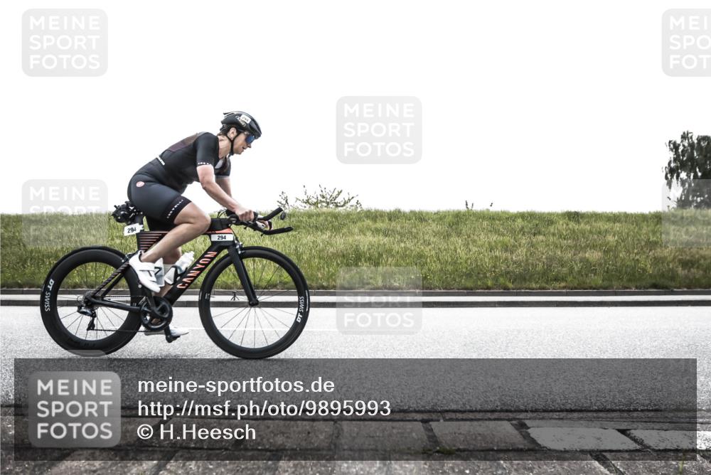 21.06.2026 - 29. Vierlanden-Triathlon H.Heesch http://msf.ph/oto/9895993 21.06.2026 11:02:43 Radfahren 6, 105, 115, 279, 294, 302, 524 meine-sportfotos.de